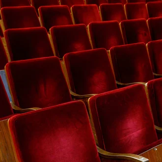 Відкриття театрального сезону на двох сценах театру: як це було